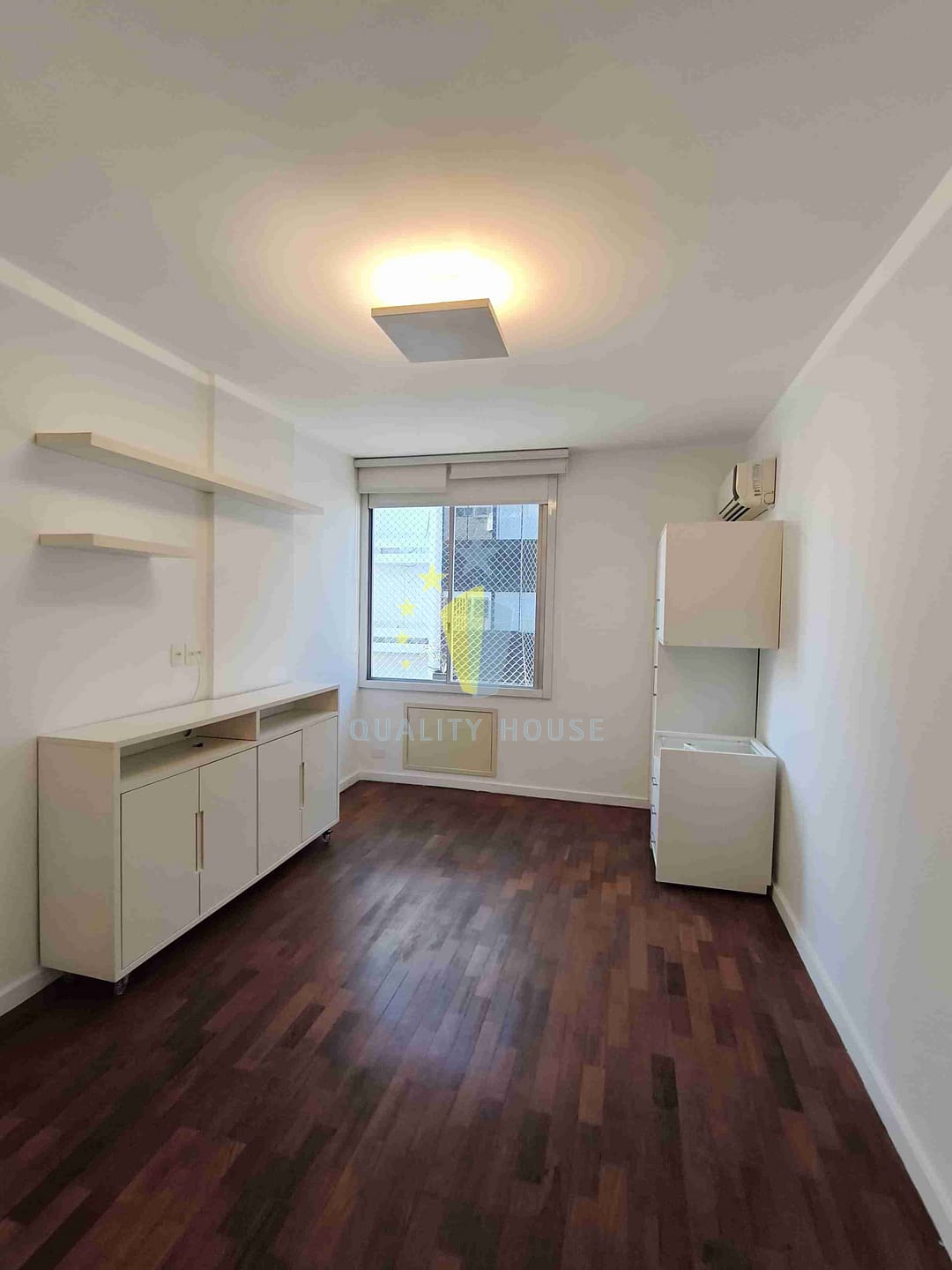 Apartamento para alugar com 2 quartos, 116m² - Foto 13