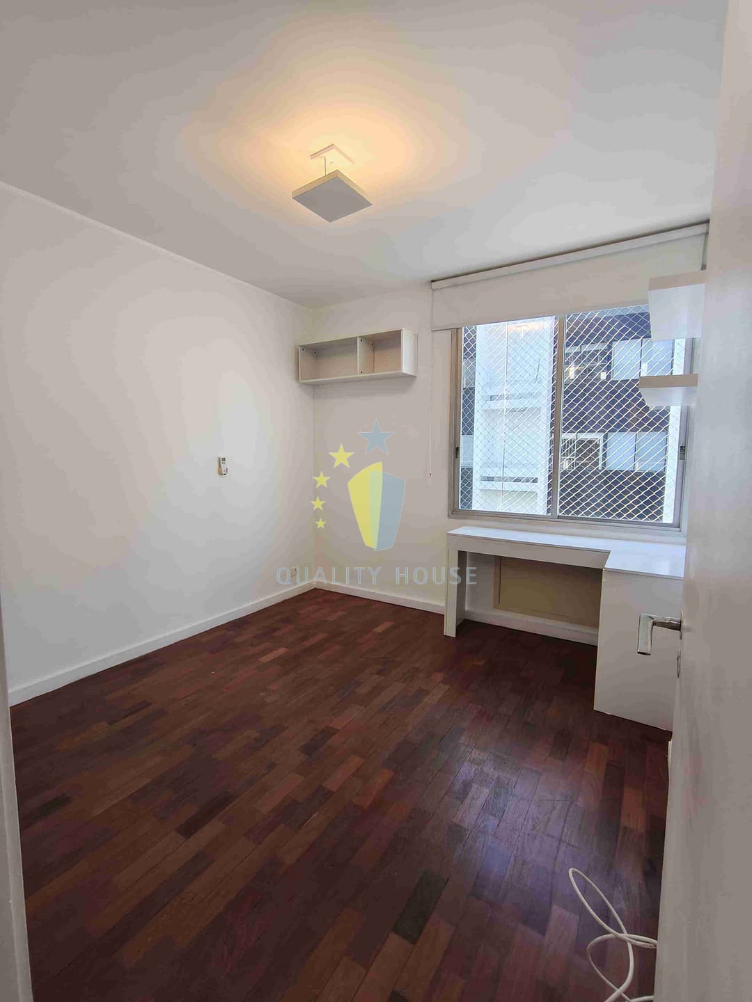 Apartamento para alugar com 2 quartos, 116m² - Foto 12