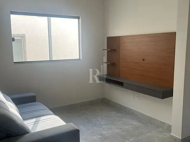 Apartamento 2 quartos e 1 banheiro, à venda, no bairro Ingleses do Rio Vermelho em Florianópolis