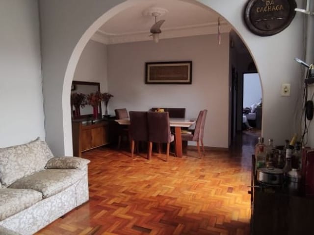 Apartamento 3 quartos e 2 banheiros, à venda, no bairro Centro em Juiz de Fora