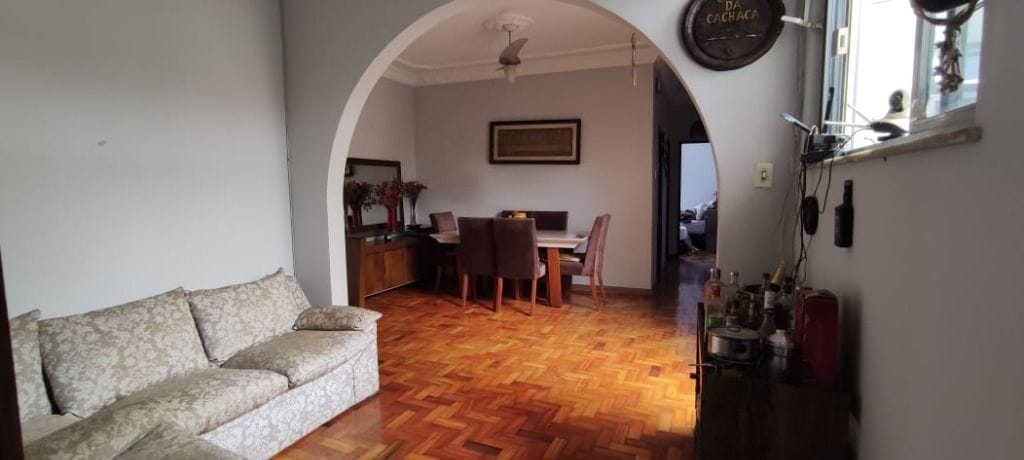 Apartamento à Venda em Centro