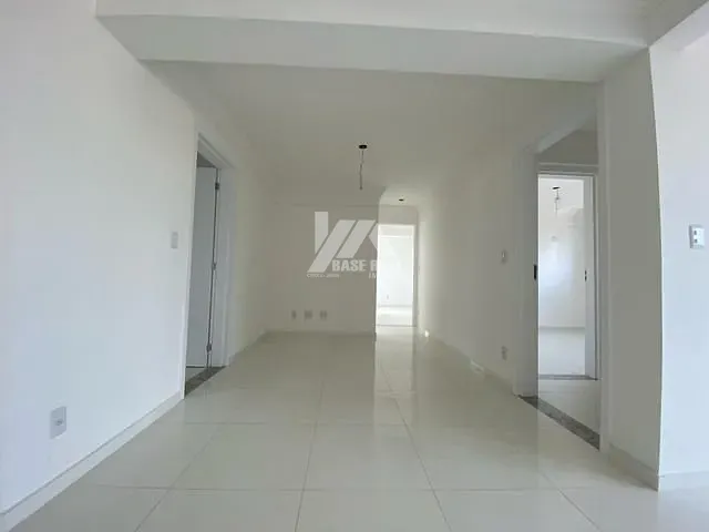 Apartamento com 214m² 3 quartos e 4 banheiros, à venda, no bairro Centro em Guarapuava