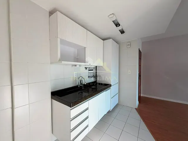 Apartamento 2 quartos e 1 banheiro, à venda, no bairro Bairu em Juiz de Fora