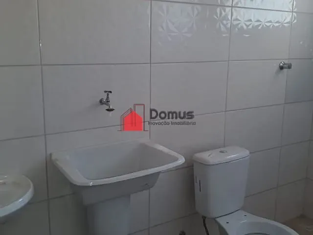 Apartamento 1 quarto e 1 banheiro, para alugar, no bairro Centro em Pindamonhangaba