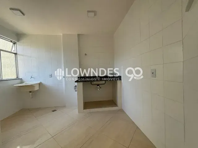 Apartamento 2 quartos e 1 banheiro, à venda, no bairro Cordovil em Rio de Janeiro