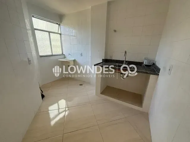 Apartamento 2 quartos e 1 banheiro, à venda, no bairro Cordovil em Rio de Janeiro