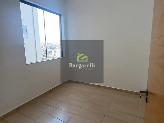 Apartamento 3 quartos e 1 banheiro, para alugar, no bairro Residencial Sant'ana I em Lavras