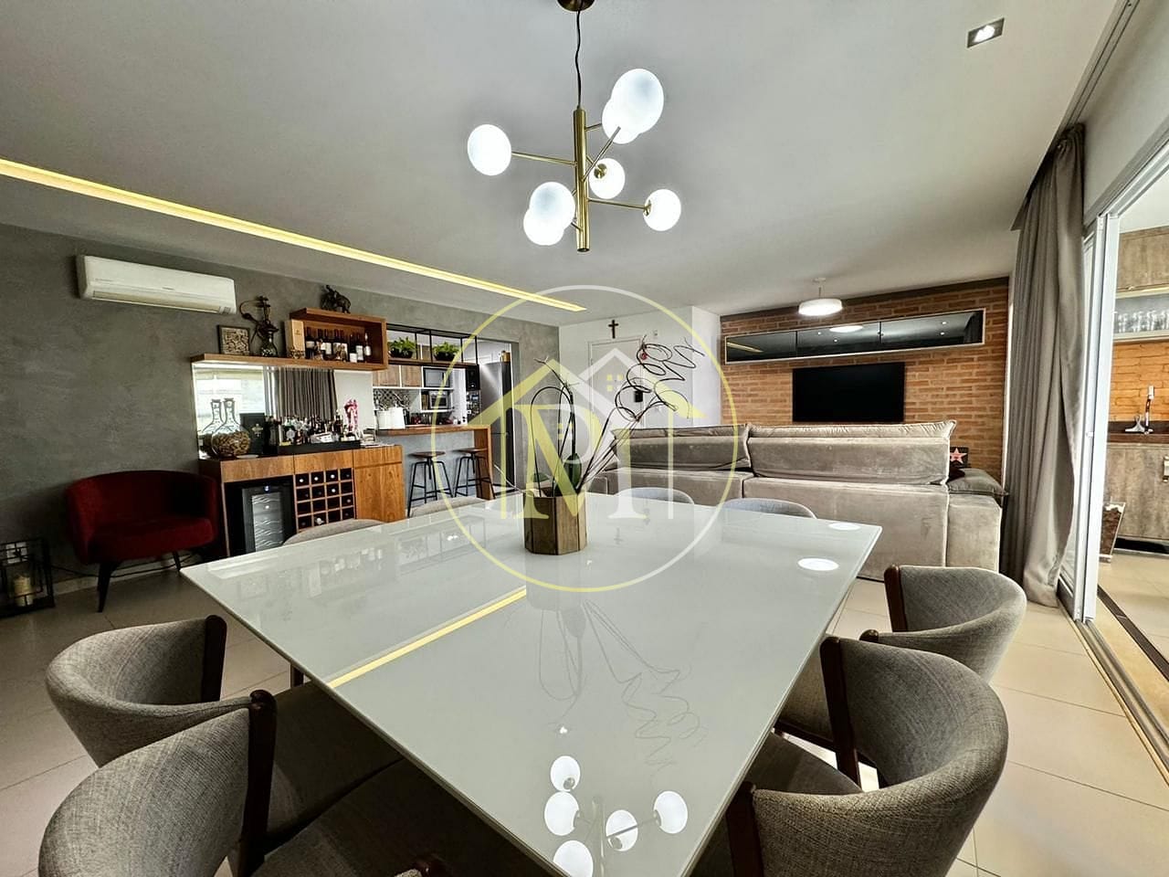 Apartamento à venda com 3 quartos, 152m² - Foto 1