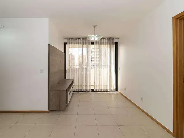 Apartamento 2 quartos e 2 banheiros, para alugar, no bairro Sul (Águas Claras) em Brasília