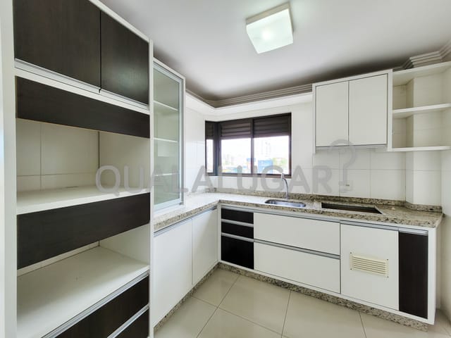Apartamento 2 quartos e 2 banheiros, para alugar, no bairro Aeroporto em Tubarão