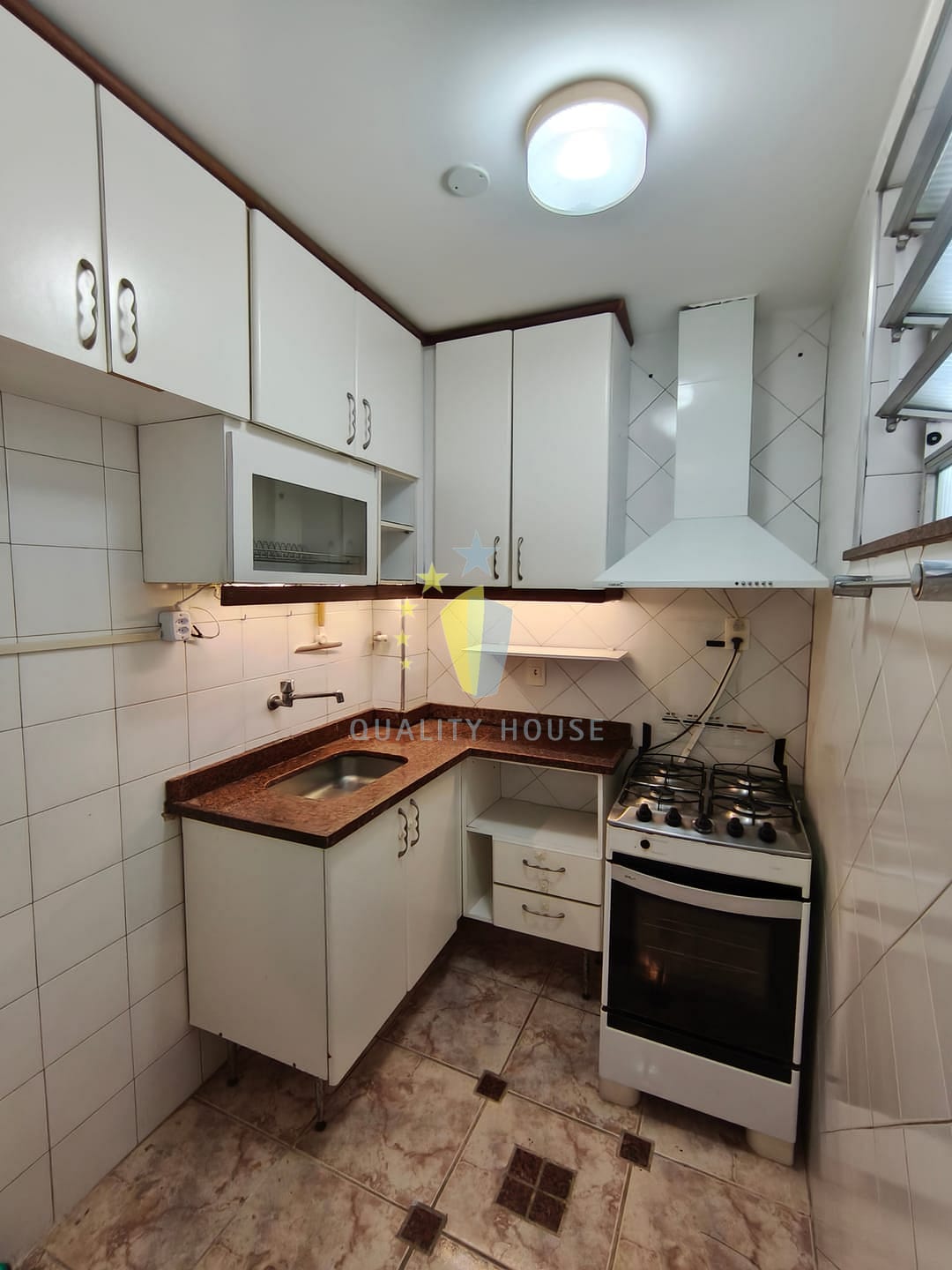 Apartamento para alugar com 1 quarto, 42m² - Foto 15