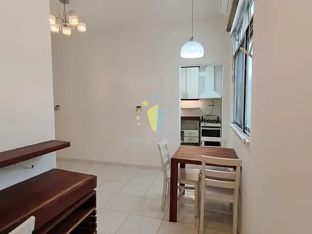 Apartamento com 42m² 1 quarto e 1 banheiro, à venda, no bairro Copacabana em Rio de Janeiro