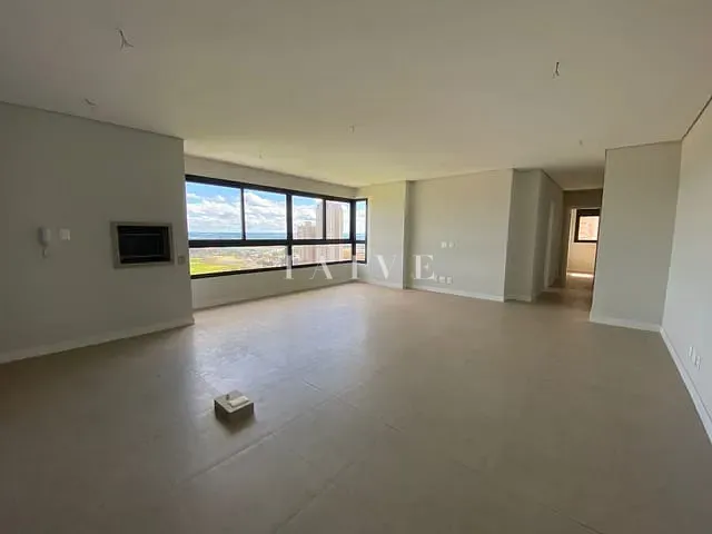 Apartamento com 136m² 3 quartos e 3 banheiros, à venda, no bairro Gleba Fazenda Palhano em Londrina