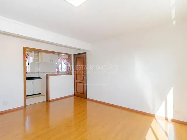Apartamento com 53m² 2 quartos e 1 banheiro, para alugar, no bairro Jardim Botânico em Curitiba
