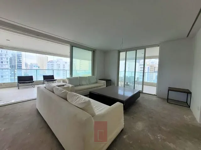 Apartamento com 270m² 4 quartos e 5 banheiros, à venda, no bairro Higienópolis em São Paulo