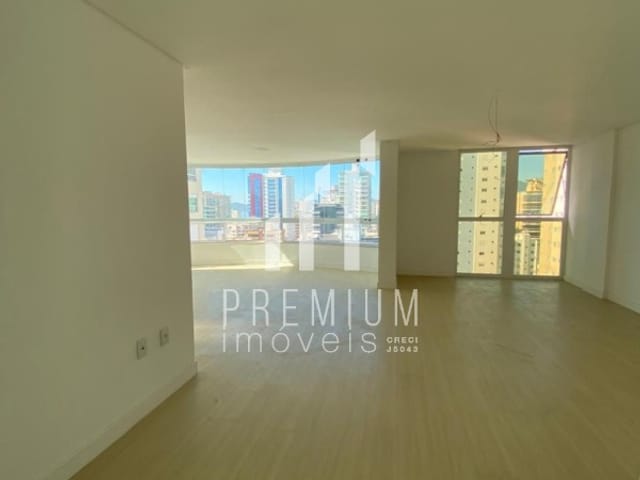 Apartamento com 484m² 5 quartos e 5 banheiros, à venda, no bairro itapema em ITAPEMA