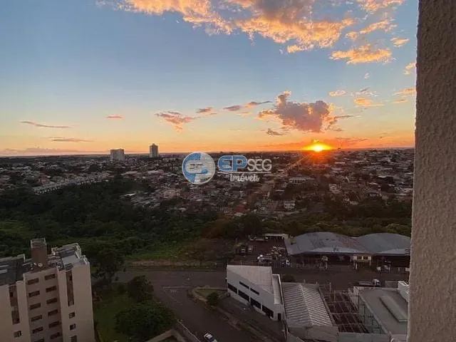 Apartamento 3 quartos e 1 banheiro, à venda, no bairro Champagnat em Londrina