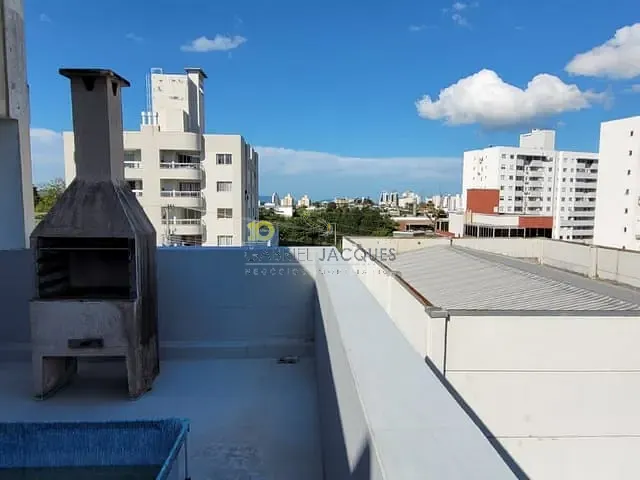 Apartamento 4 quartos e 2 banheiros, à venda, no bairro Pagani em Palhoça