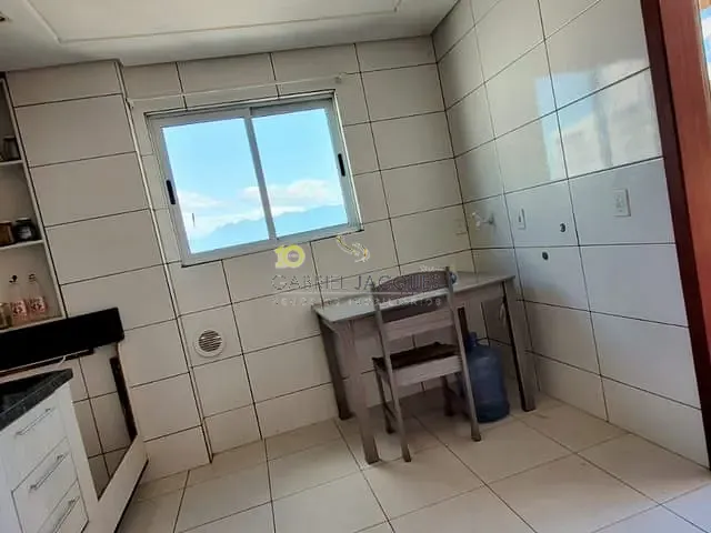 Apartamento 4 quartos e 2 banheiros, à venda, no bairro Pagani em Palhoça