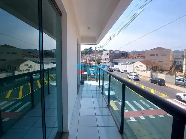 Apartamento com 90m² 2 quartos e 2 banheiros, para alugar, no bairro Centro em Guaxupé