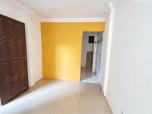 Apartamento 2 quartos e 1 banheiro, à venda, no bairro Boca do Rio em Salvador