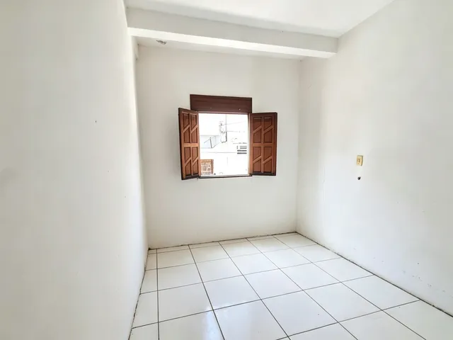 Apartamento 2 quartos e 1 banheiro, à venda, no bairro Boca do Rio em Salvador