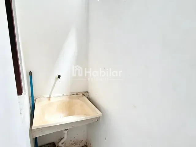 Apartamento 2 quartos e 1 banheiro, à venda, no bairro Boca do Rio em Salvador