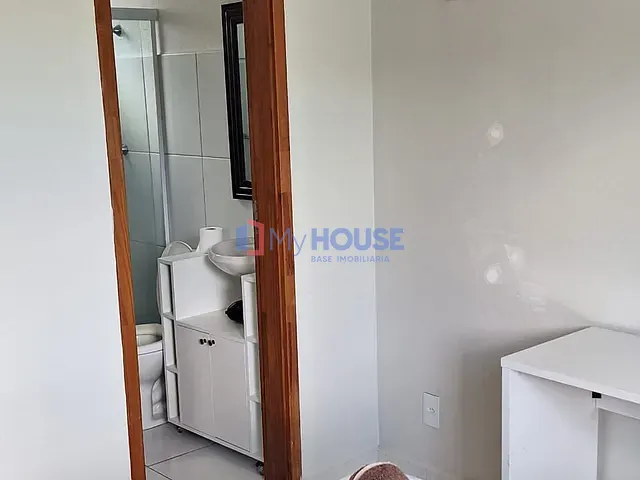 Apartamento 3 quartos e 2 banheiros, para alugar, no bairro Nossa Senhora da Vitória em Ilhéus