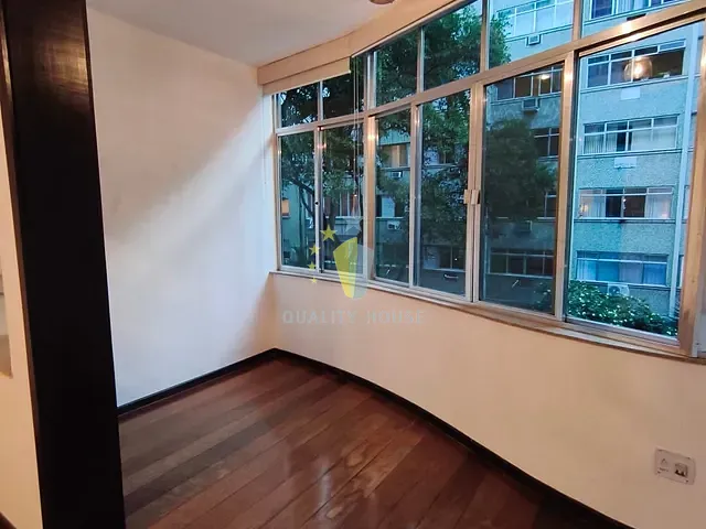 Apartamento com 155m² 3 quartos e 2 banheiros, para alugar, no bairro Laranjeiras em Rio de Janeiro