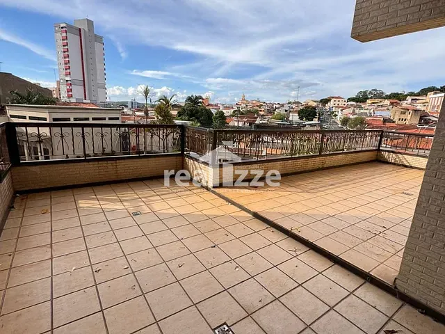 Apartamento 3 quartos e 4 banheiros, para alugar, no bairro Santo Antônio em Itapira
