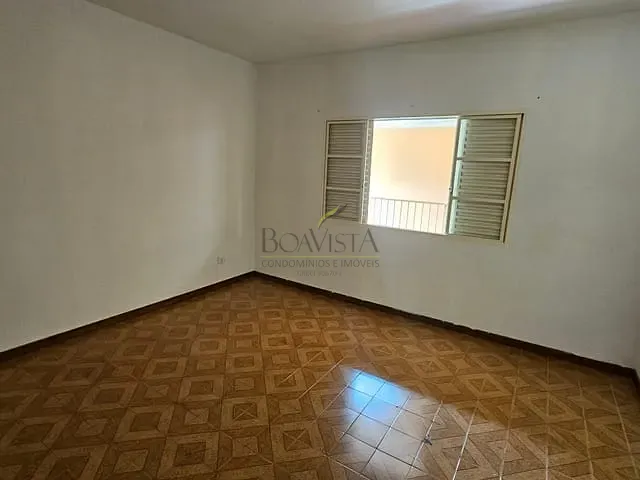 Apartamento 3 quartos e 2 banheiros, para alugar, no bairro Centro em Piracaia