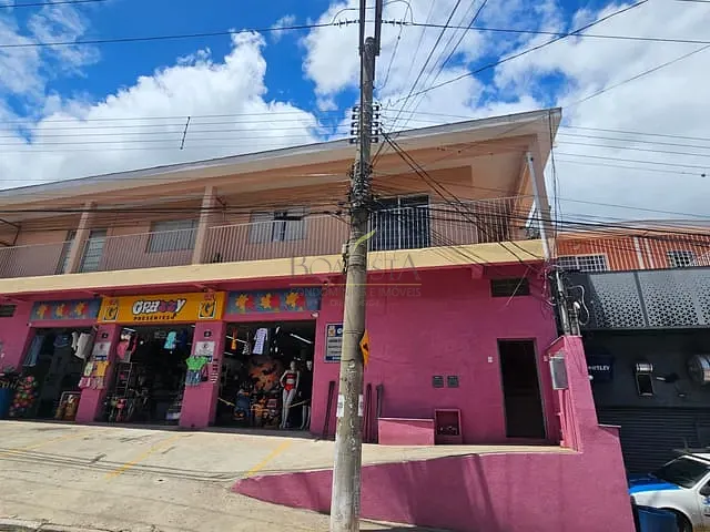 Apartamento 3 quartos e 2 banheiros, para alugar, no bairro Centro em Piracaia