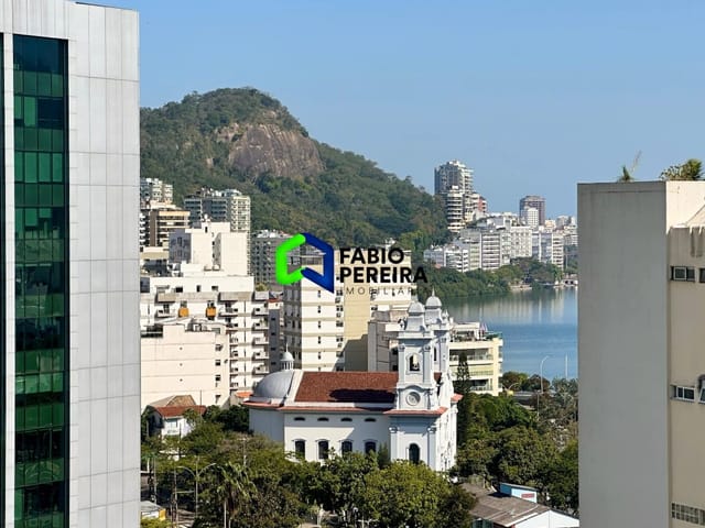 Apartamento com 85m² 2 quartos e 3 banheiros, à venda, no bairro Humaitá em Rio de Janeiro