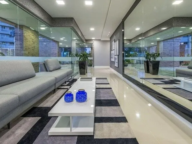 Apartamento com 10m² 2 quartos e 2 banheiros, para alugar, no bairro Gleba Palhano em Londrina
