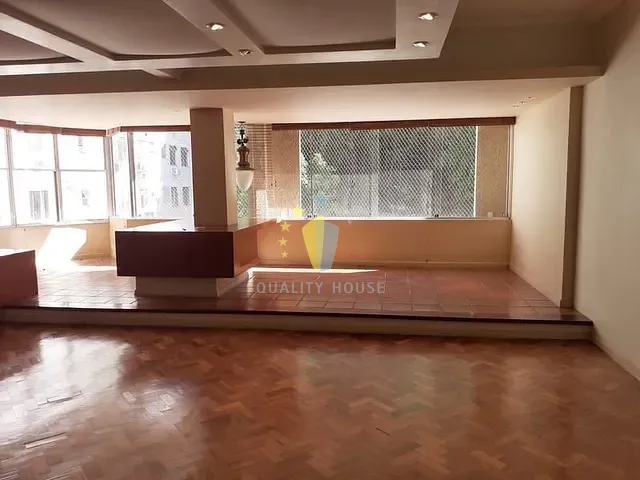 Apartamento com 190m² 4 quartos e 2 banheiros, à venda, no bairro Copacabana em Rio de Janeiro