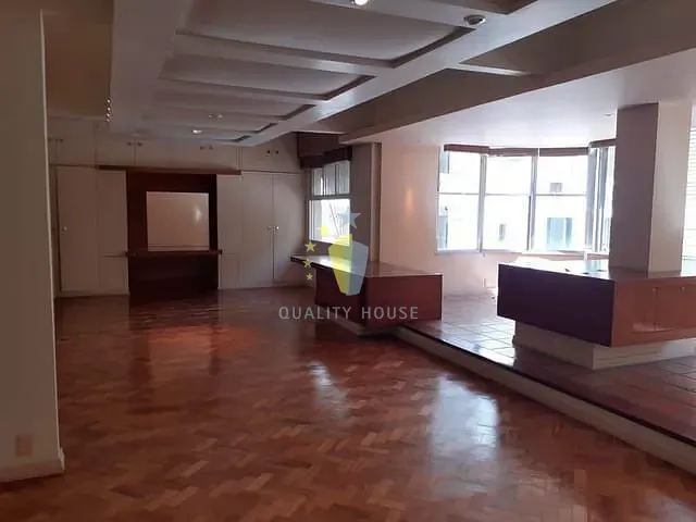 Apartamento com 190m² 4 quartos e 2 banheiros, à venda, no bairro Copacabana em Rio de Janeiro