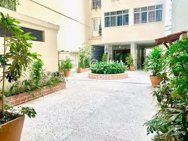 Apartamento com 100m² 2 quartos e 1 banheiro, para alugar, no bairro Icaraí em Niterói