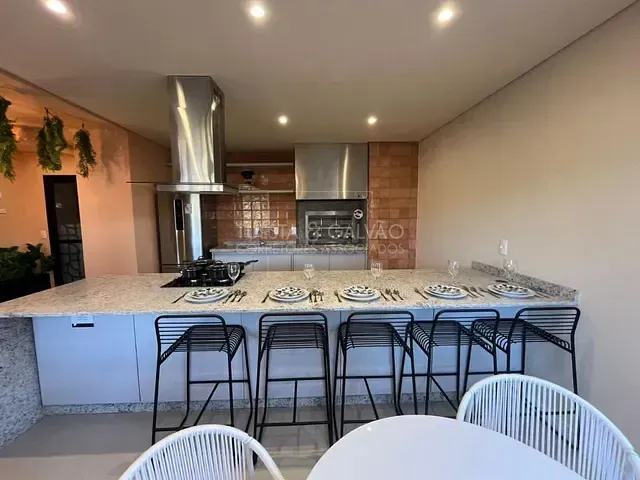 Apartamento com 54m² 3 quartos e 1 banheiro, à venda, no bairro Hauer em Curitiba