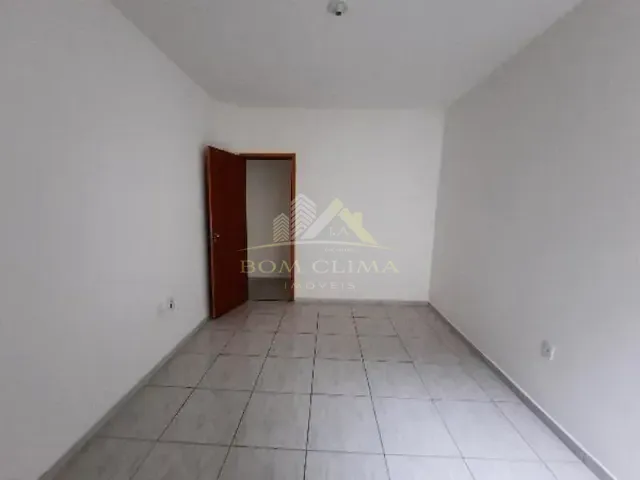 Apartamento 2 quartos e 1 banheiro, à venda, no bairro Ipiranga em Juiz de Fora