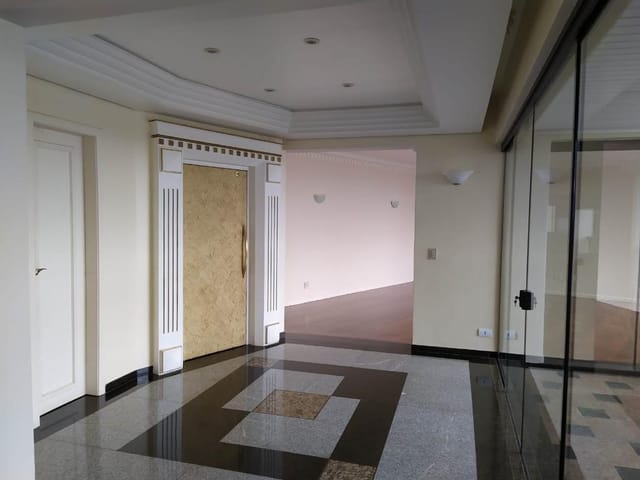 Foto do Apartamento - Apto à venda, no Ed. PALAIS LAC DOR, com vista para o Lago Igapó. 3 suítes (2 máster) com 298m² útil, na R. Elias Cesar, Londrina, PR | EVIDÊNCIA Imóveis