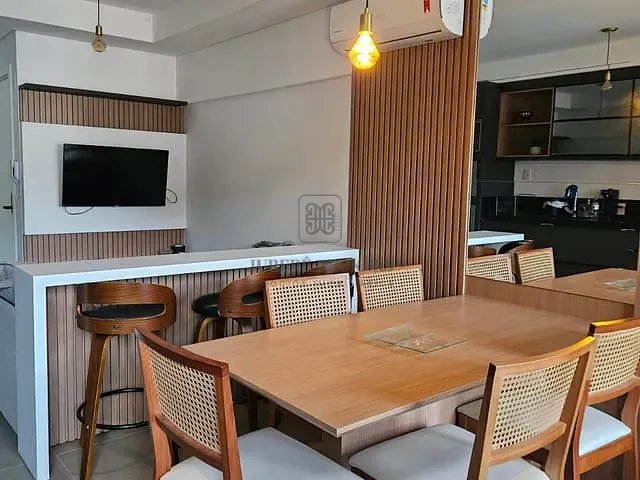 Apartamento 2 quartos e 3 banheiros, à venda, no bairro Jurerê em Florianópolis