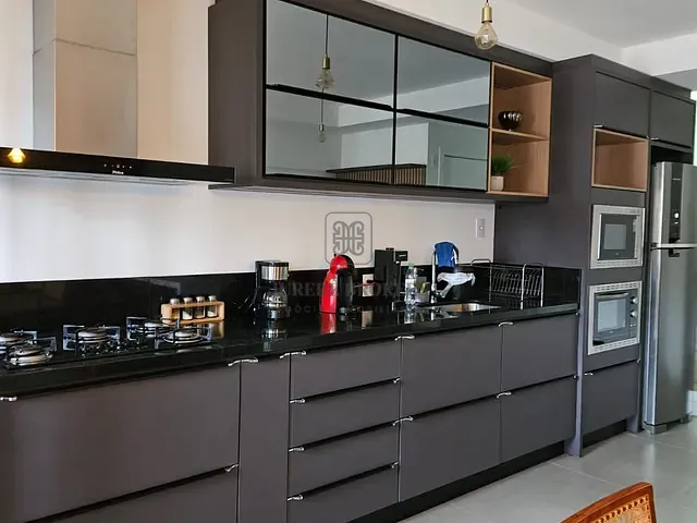 Apartamento 2 quartos e 3 banheiros, à venda, no bairro Jurerê em Florianópolis