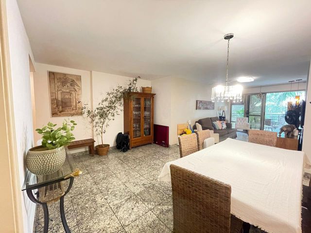 Apartamento com 143m² 4 quartos e 4 banheiros, à venda, no bairro Icaraí em Niterói