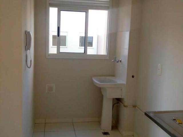 Apartamento com 44m² 2 quartos e 1 banheiro, à venda, no bairro Chácara Manella em Cambé