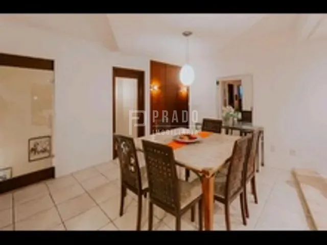 Apartamento com 104m² 4 quartos e 2 banheiros, à venda, no bairro Centro em Pelotas