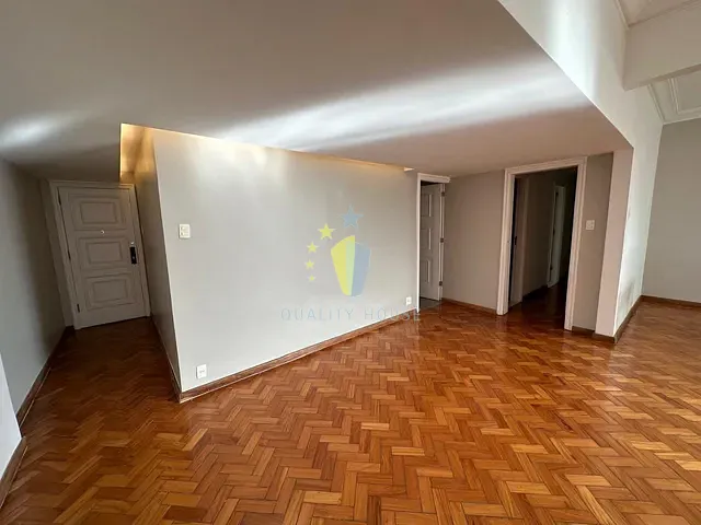 Apartamento com 190m² 4 quartos e 2 banheiros, à venda, no bairro Copacabana em Rio de Janeiro