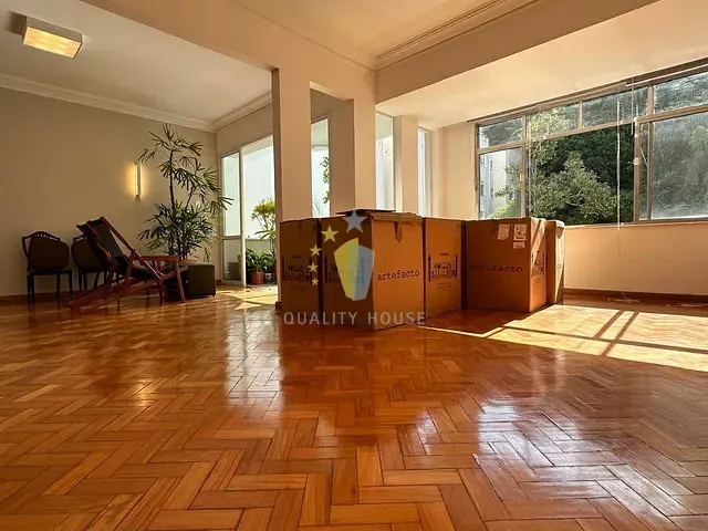 Apartamento com 190m² 4 quartos e 2 banheiros, à venda, no bairro Copacabana em Rio de Janeiro