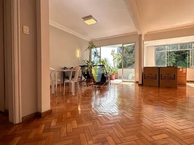 Apartamento com 190m² 4 quartos e 2 banheiros, à venda, no bairro Copacabana em Rio de Janeiro