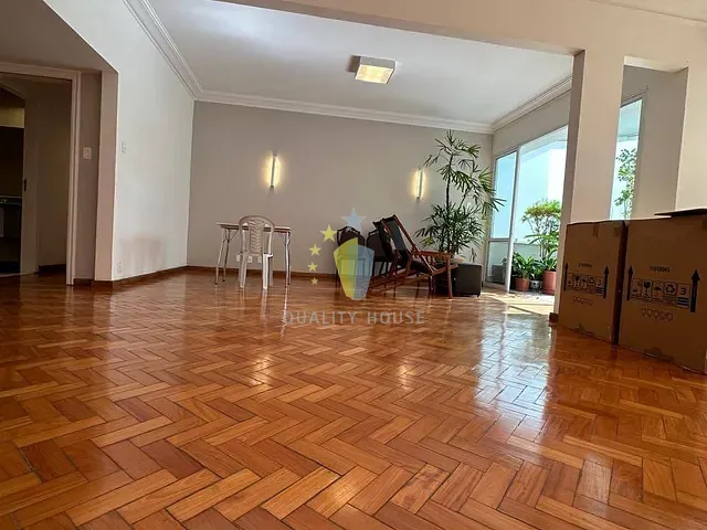 Apartamento com 190m² 4 quartos e 2 banheiros, à venda, no bairro Copacabana em Rio de Janeiro