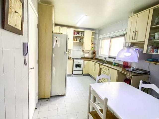 Apartamento com 116m² 3 quartos e 2 banheiros, à venda, no bairro Centro em Pelotas